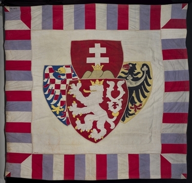 IDA KRAUTH/OVÁ - ZHOTOVITELKA PRVNÍ MASARYKOVY PREZIDENTSKÉ STANDARTY